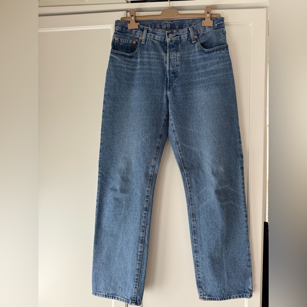 Levi’s 501 90s reissued women’s jeans